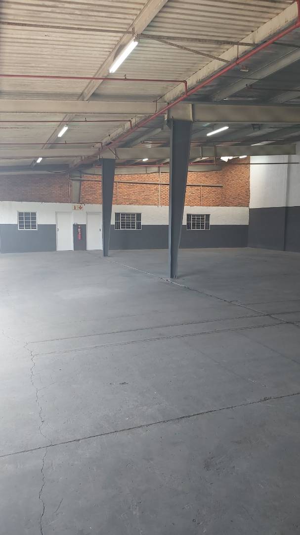 To Let Commercial Property for Rent in Wilsonia Eastern Cape